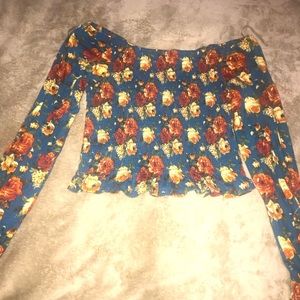 Off the shoulder crop top!